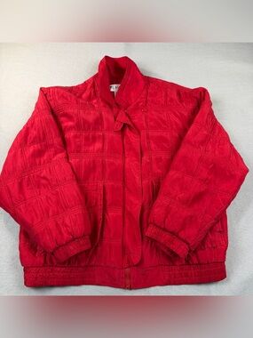 Vintage 80s Lavon Red Bomber Jacket 100% Silk Oversized Quilted Puffer Sz M